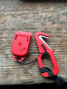 Scuba diving line cutter