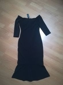 Brand new River Island off shoulders dress
