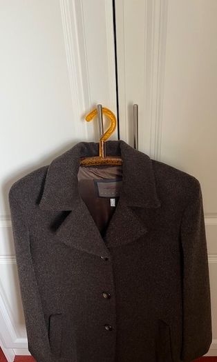 Apriori Long Virgin And Mohair Wool Coat- Luxury brand..  Elegant & Classic. Size Gb 12 / Medium.  Excellent Condition. Stunning.
