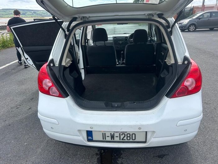 2011 Nissan Tiida Commercial