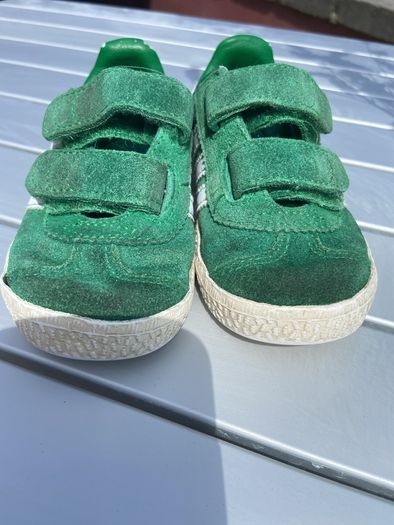 Adidas Gazelles Green size 5K (infant)