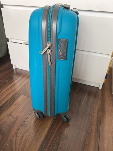 Tripp Cabin Suitcase