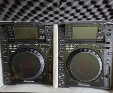 Cdj 2000 X 2 & Djm 800