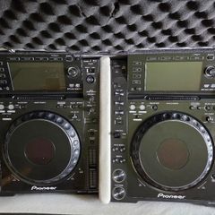 Cdj 2000 X 2 & Djm 800