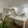 Elegant Dining Table. Solid Mahogany. Perfect conditions. Image 7