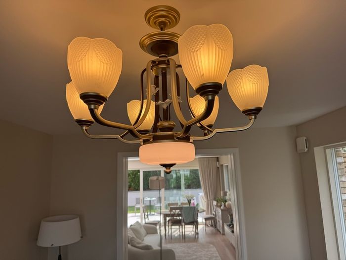 Chandelier calling light