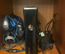Xbox 360 + 46 games
