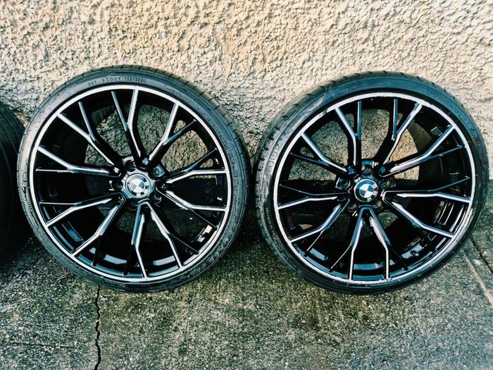 R20 5x120 BMW Style 669M staggered alloy wheels with good tyres