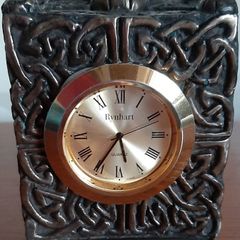 Vintage Jeanne Rynhart Turoe Stone Clock