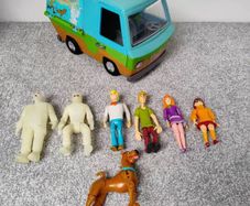 Scooby Doo Mystery Incorporated Crew Figures With Van