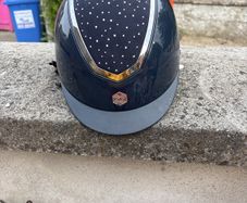 Riding helmet