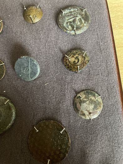 Very old metal buttons unresearched
