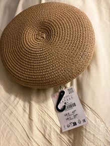 zara hat
