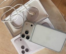 iPhone 17