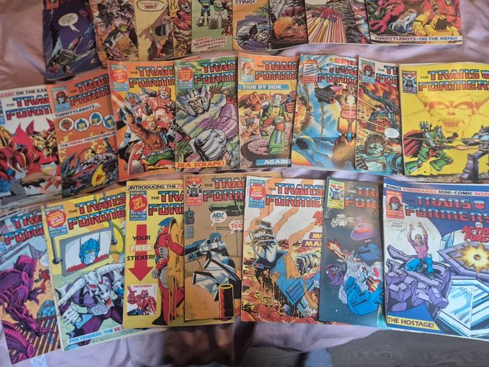 Vintage Marvel UK Transformers Comics 1980s  115 plus Issues  Annuals and Specials  Job Lot