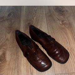 womens caprice shoes