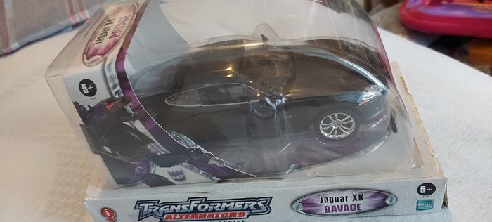 Transformer / toy