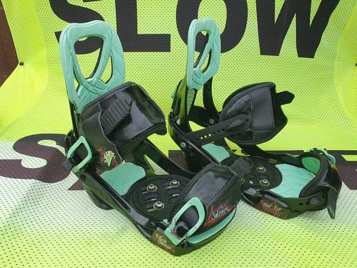 Salamon snowboard bindings