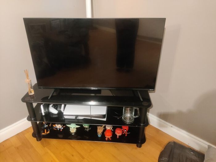 Hisense TV 43 inches