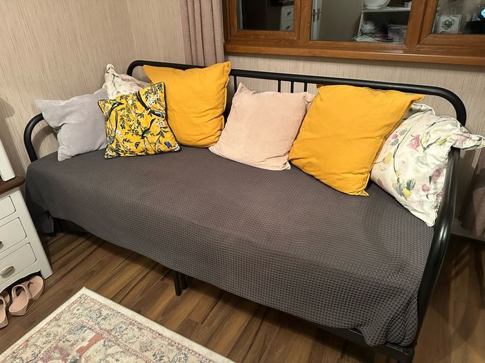 Day Bed
