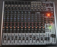 Behringer Xenyx X2222USB Mixing Desk