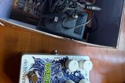 ElectroHarmonix EHX MOD11 Chorus/Vibrato/Flanger/Trem/Pitch/Phaser