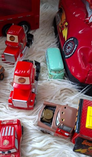 Disney Pixar Cars Lighting McQueen