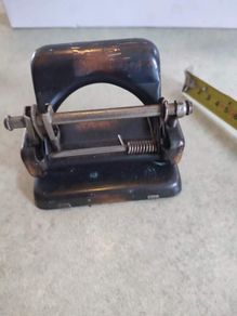 Rare find East-Light Paper Hole Punch Cooper No.87, Vintage Piece. Made in England.