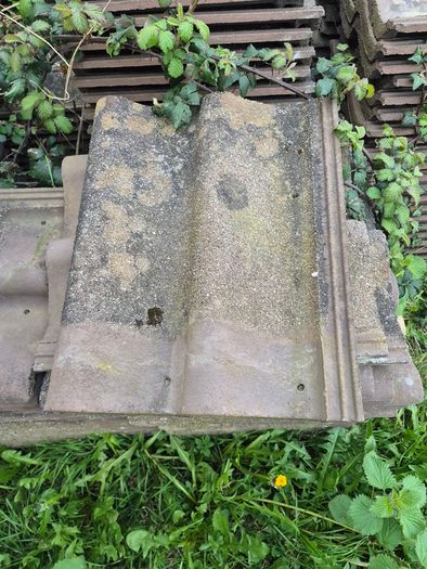 Roof tiles