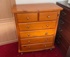 Chest of drawers