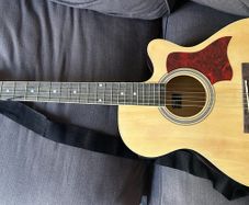 guitar electro acoustic very good condition