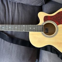 guitar electro acoustic very good condition