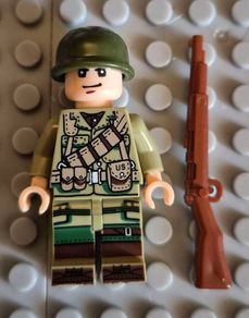 Lego compatible, military figures, American infantry. 15 figures plus rifles.