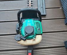 hedge trimmer
