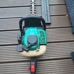 hedge trimmer
