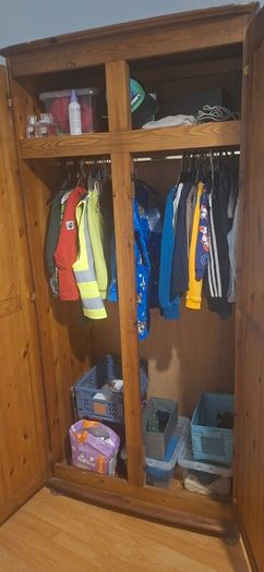 wardrobe