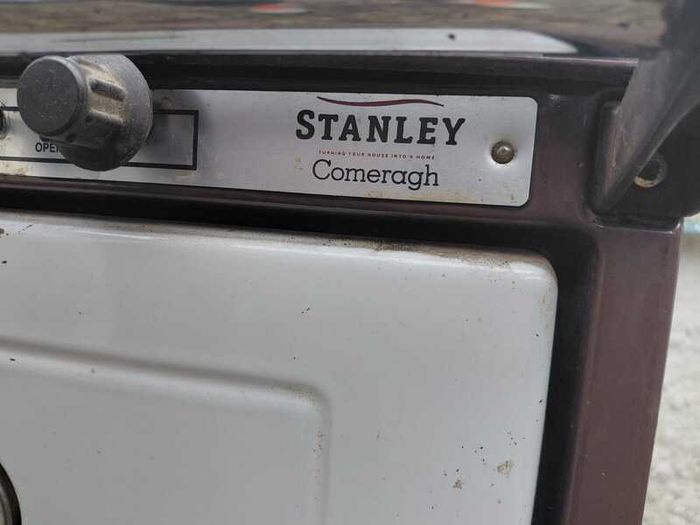 Stanley solid fuel cooker with back boiler
