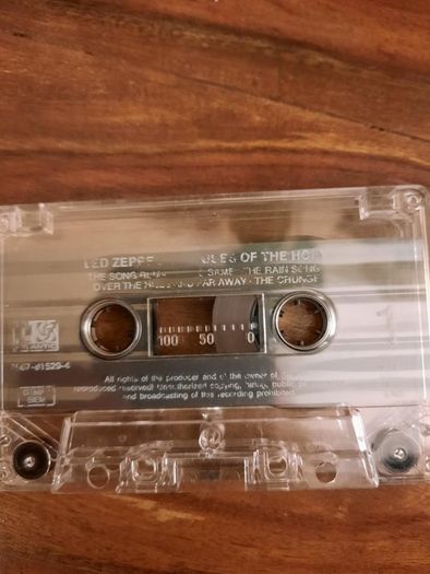 LED ZEPPELIN: Houses of the Holy - Cassette (German release)