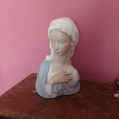 lladro  Madonna  ( Virgin Mary)