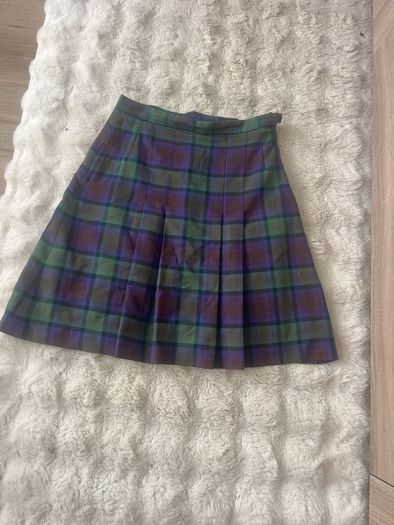 Le cheile school skirt