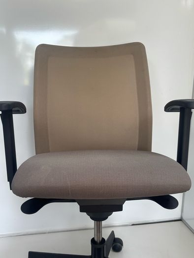 Brown office chair