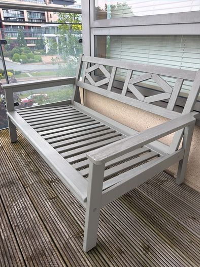 outdoor bench