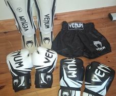 Venum Fight Kit