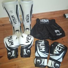 Venum Fight Kit