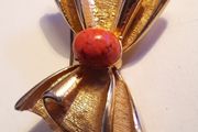 Vintage Brooch Costume Jewellery