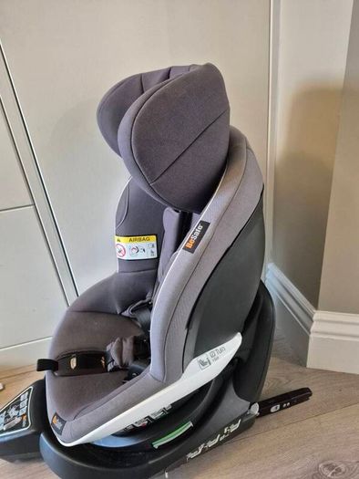 BeSafe iZi Turn i-Size Rotating Car Seat with ISOFIX Base