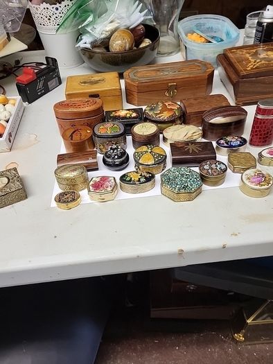 Trinket boxes vintage