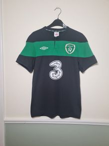 Womens Umbro Irleand Fai Football T Shirt Jersey Top 2011-2012 Away Size 12 Uk 36