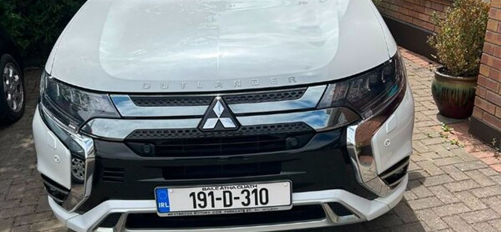 2019 Automatic Mitsubishi Outlander PHEV