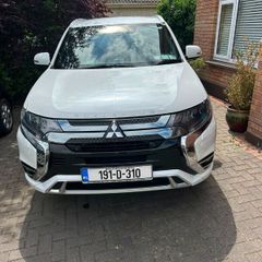 2019 Automatic Mitsubishi Outlander PHEV